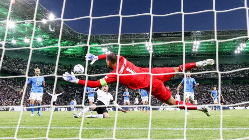 Giải đấu được chia thành 4 hạng